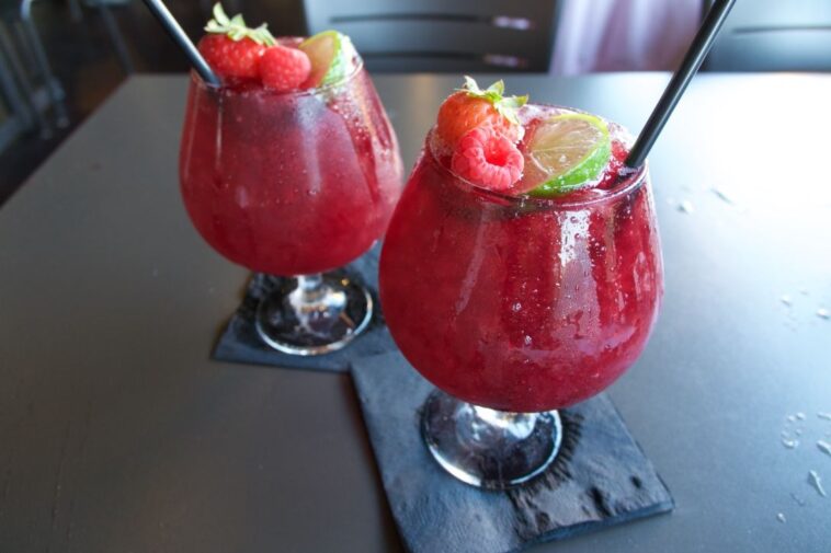 Does Texas Roadhouse have sangria?