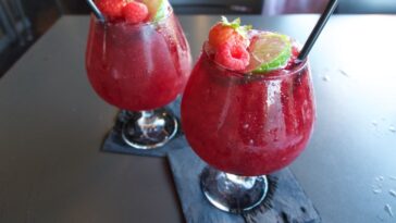 Does Texas Roadhouse have sangria?