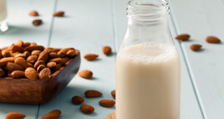 Does almond milk taste like almond?