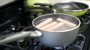 Does boiling hotdogs remove sodium?
