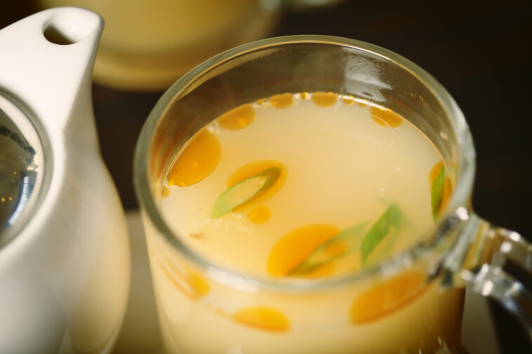 Does bone broth improve skin?