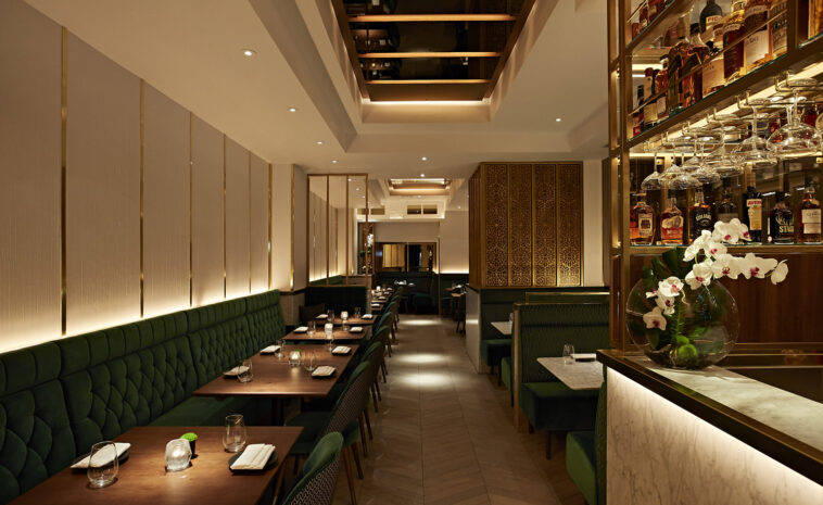 Does cafe need an accent?