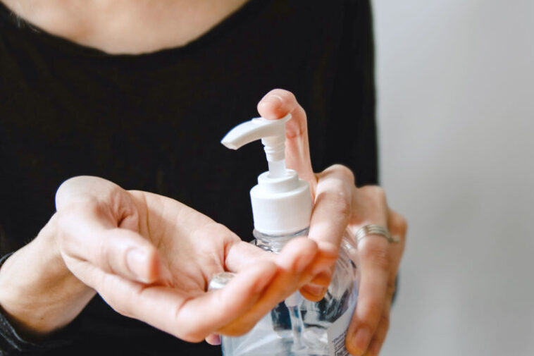 Does hand sanitizer increase estrogen?