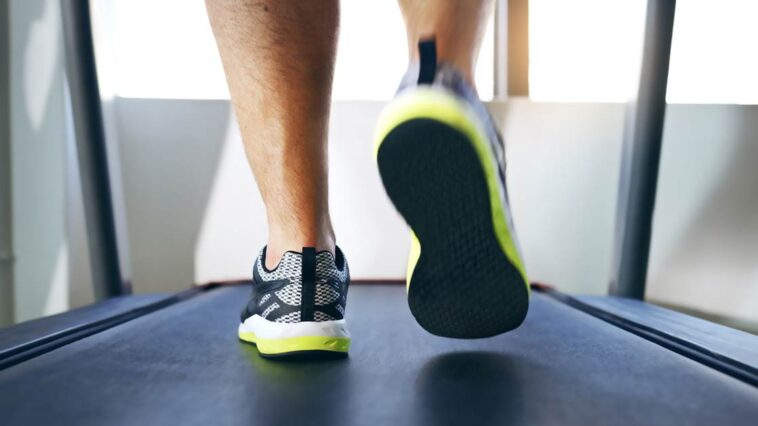 Does incline treadmill work abs?