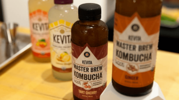 Does kombucha make you poop?