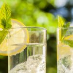 Does lemon water help bad breath?