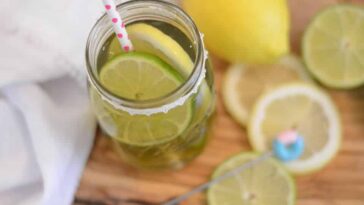 Does passion papaya green tea from Panera have caffeine?