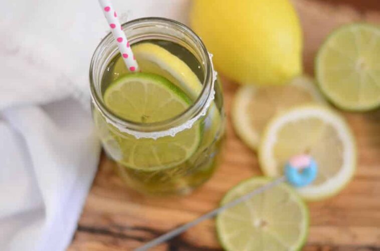 Does passion papaya green tea from Panera have caffeine?