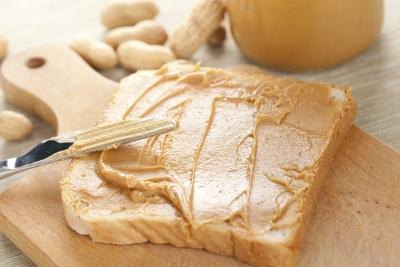 Does peanut butter cause bloating and constipation?