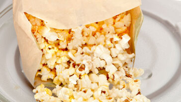Does popcorn cause high cholesterol?