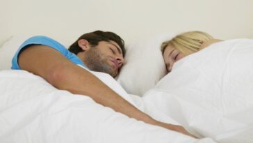 Does protein before bed burn fat?