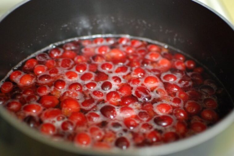 Does real Italian sauce have sugar?