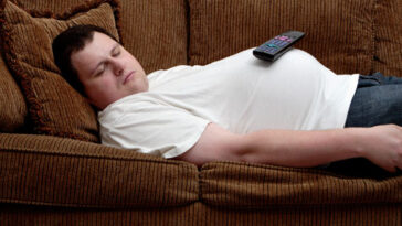 Does sleeping make u fat?
