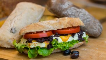 Does subway do sub in a tub?