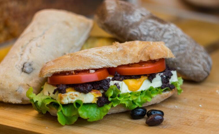 Does subway do sub in a tub?