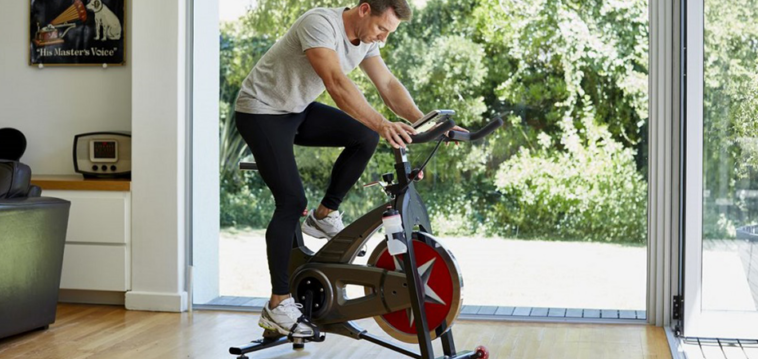 Does walking uphill tone your bum?