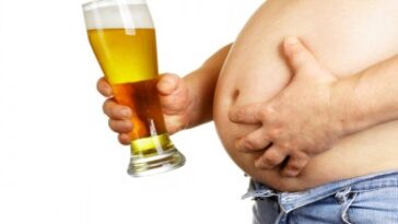Does wine cause belly fat?