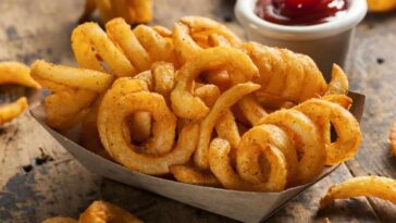How are curly fries curled?