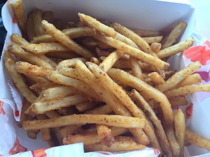 How big is a large cajun fries from Popeyes?