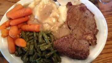 How big is the Cracker Barrel sirloin?