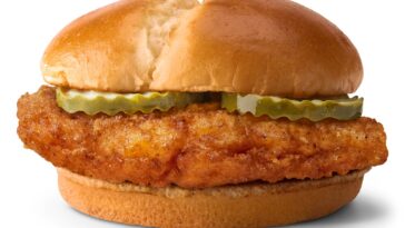 How do I get a free chicken sandwich from mcdonalds?