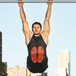 How do men target love handles?