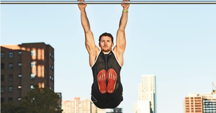 How do men target love handles?