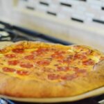 How do they make stuffed crust pizza?