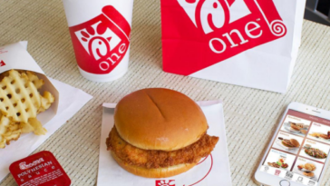 How do you become a Chick-fil-A signature member?