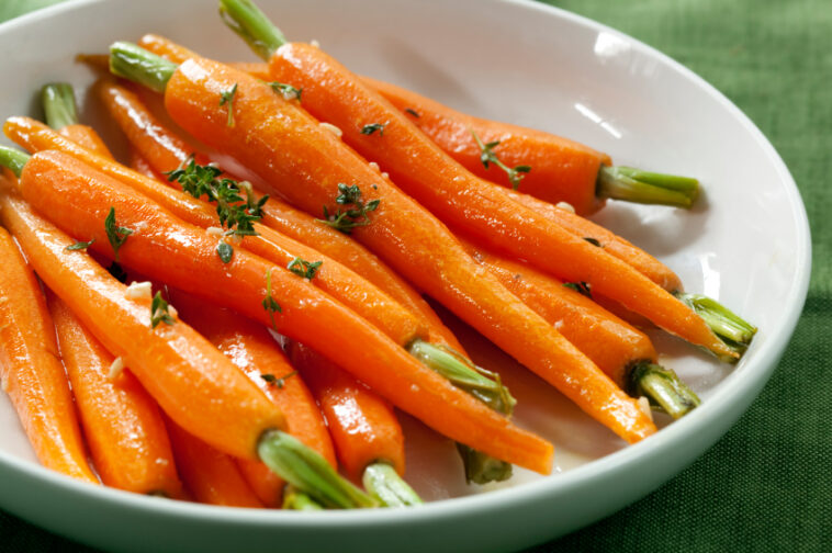 How do you cook carrots without losing nutrients?