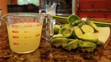 How do you cut lime for squeezing?