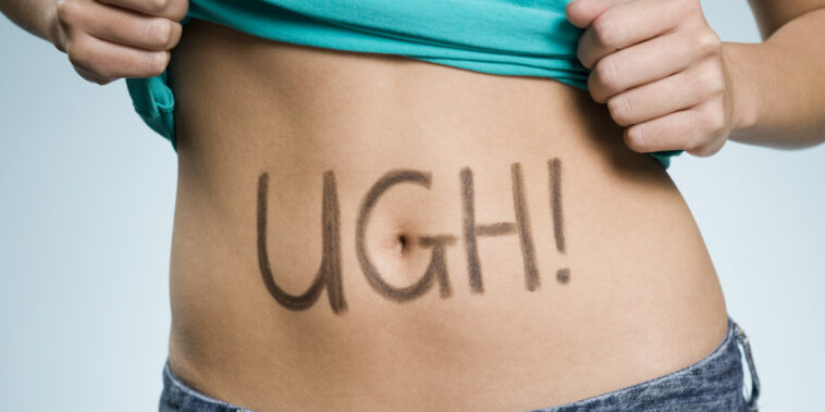 How do you detox a bloated stomach?