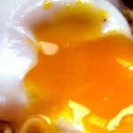 How do you drop an egg into ramen?