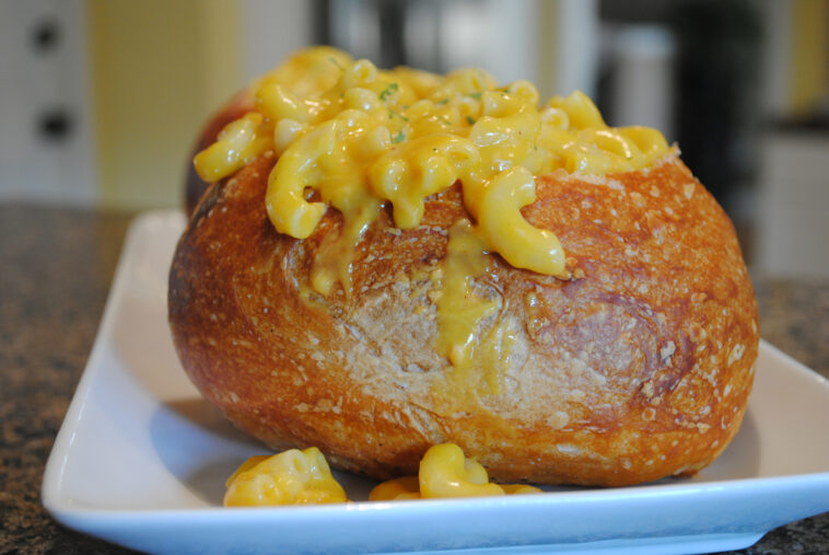 How do you eat Panera Bread bowls?
