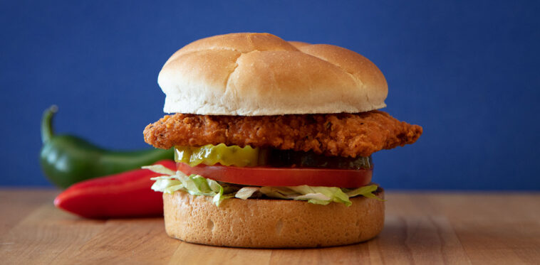 How do you heat up a spicy chicken sandwich at Costco?