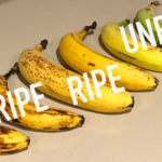 How do you know if a banana is moldy?