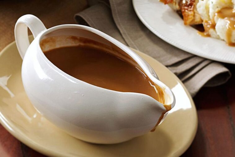 How do you make homemade gravy taste like jars?