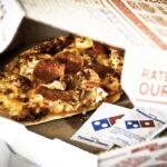 How do you reheat Domino's pizza in the oven?