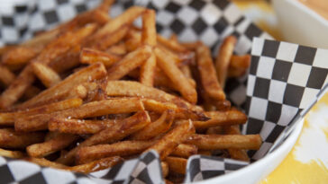 How do you remove salt from french fries?