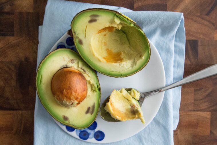 How do you ripen avocados in 10 minutes?