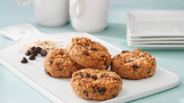 How do you satisfy a sweet tooth on a low-carb diet?