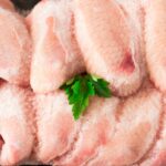 How do you thaw frozen chicken wings?