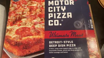 How does Costco cook Detroit pizza?