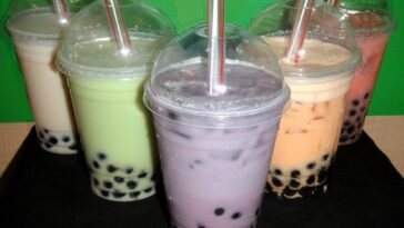How does boba taste like?
