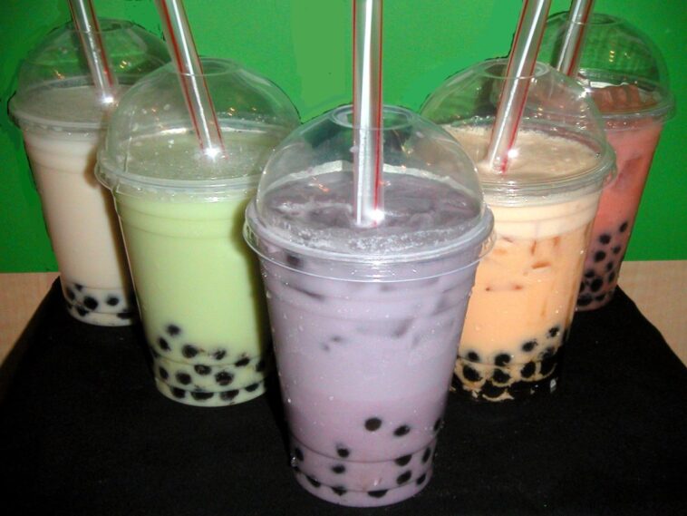 How does boba taste like?