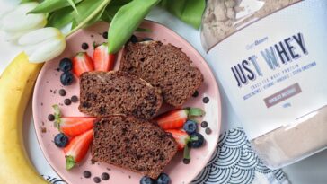 How does protein affect baking?