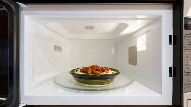 How long can a microwave run with food?