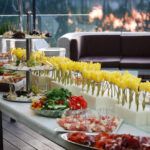 How long can you sit in a cafe?