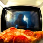 How long do you cook a pizza in the microwave?