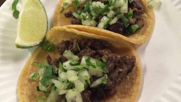 How many calories are in 2 carne asada tacos?